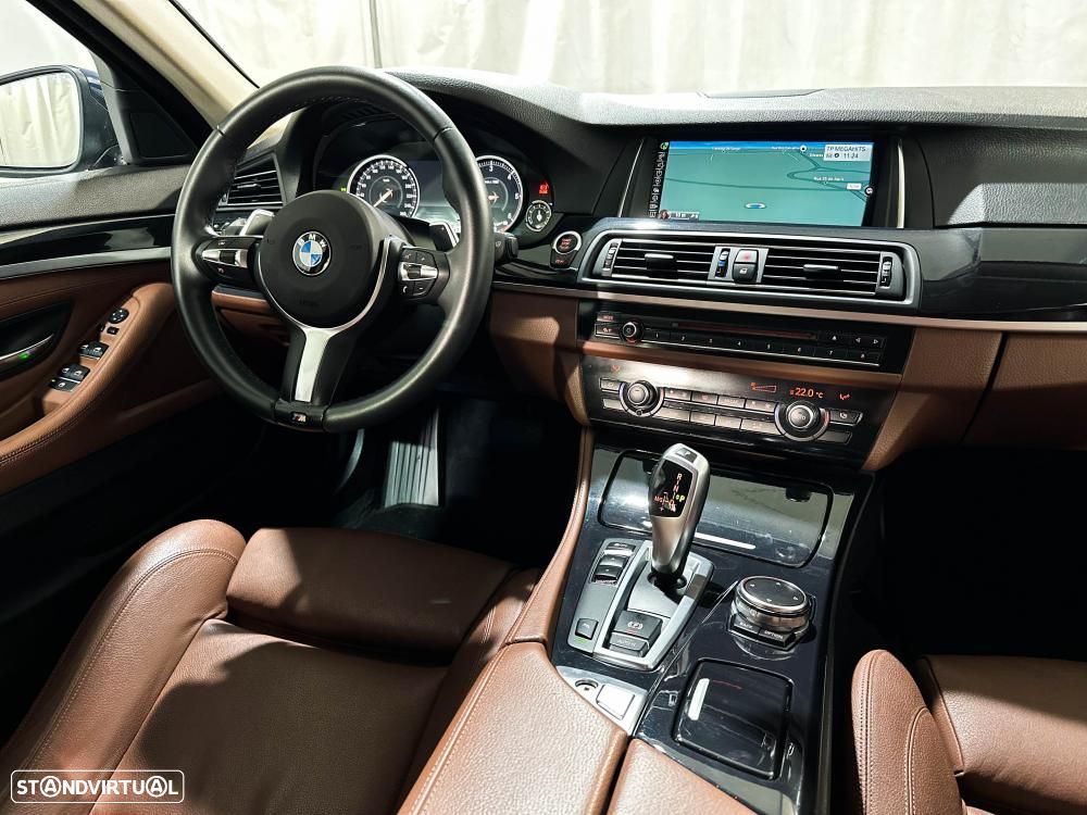 BMW 520 d Pack Desportivo M Auto - 25
