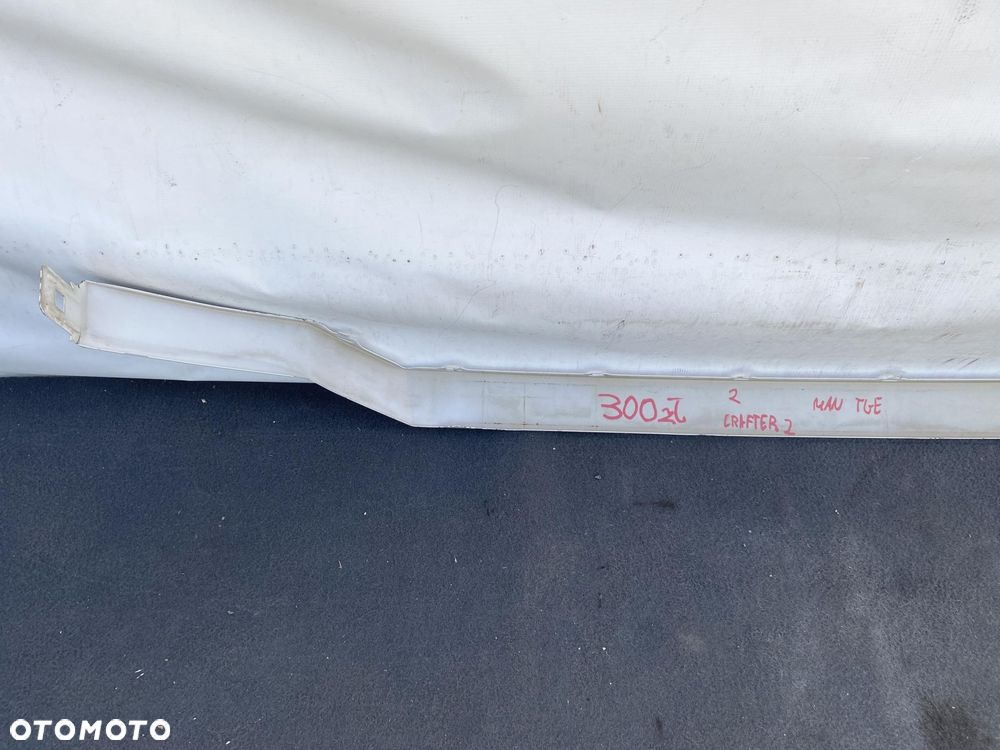 VW CRAFTER 2 MAN TGE 17- BLACHA METALOWA LISTWA POD ATRAPE BIAŁA ORYGINAŁ - 10