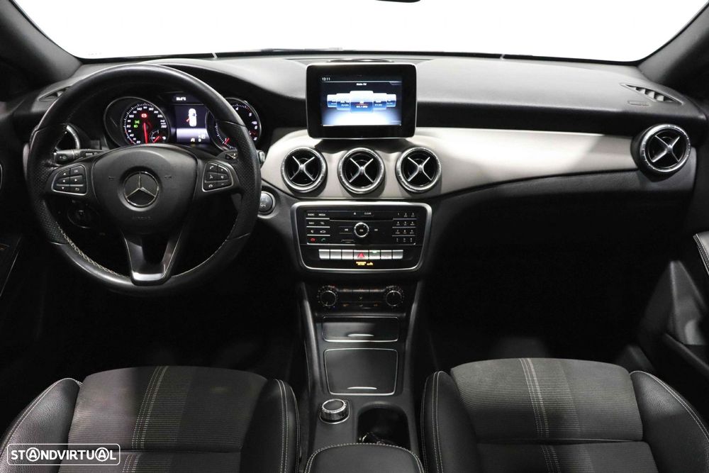 Mercedes-Benz CLA 180 d Shooting Brake Urban Aut. - 24