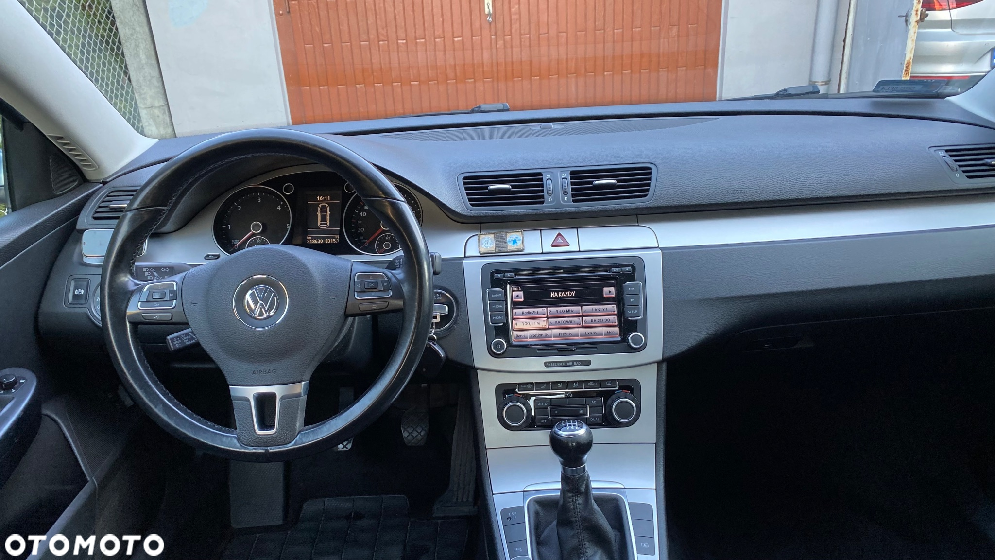 Volkswagen Passat 2.0 TDI Comfortline - 12