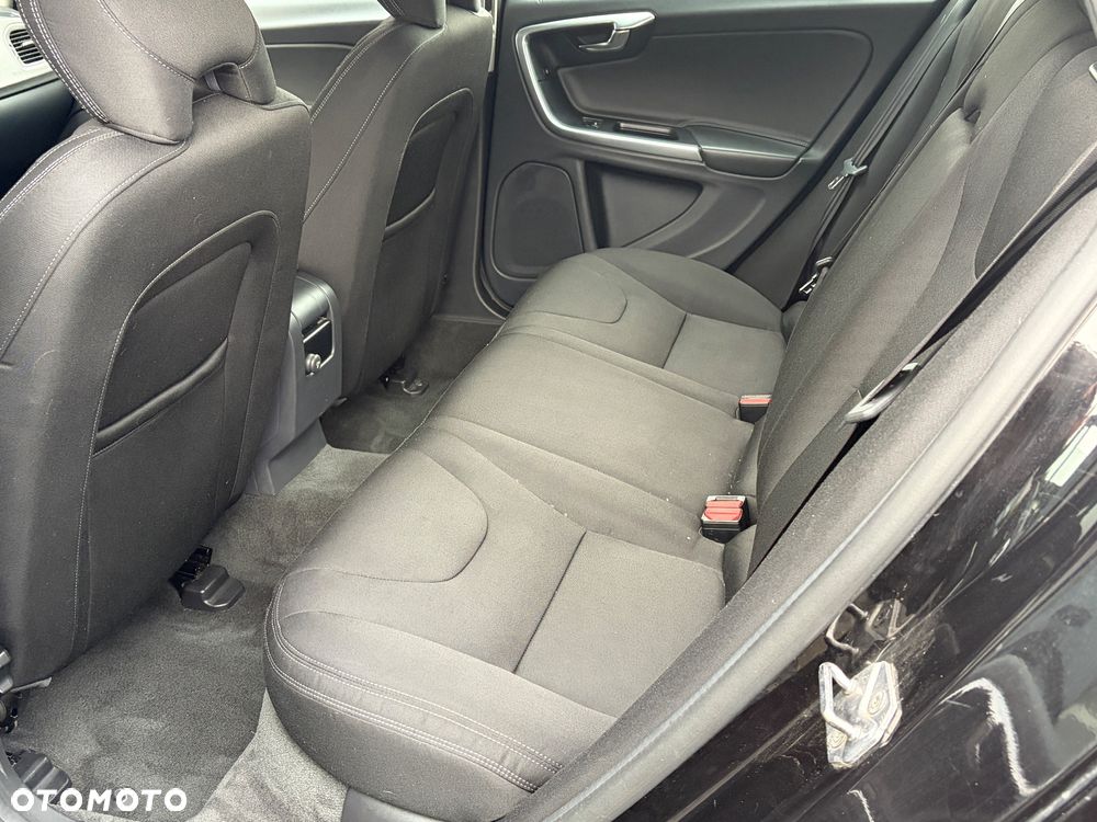 Volvo V60 Cross Country D3 Momentum - 9