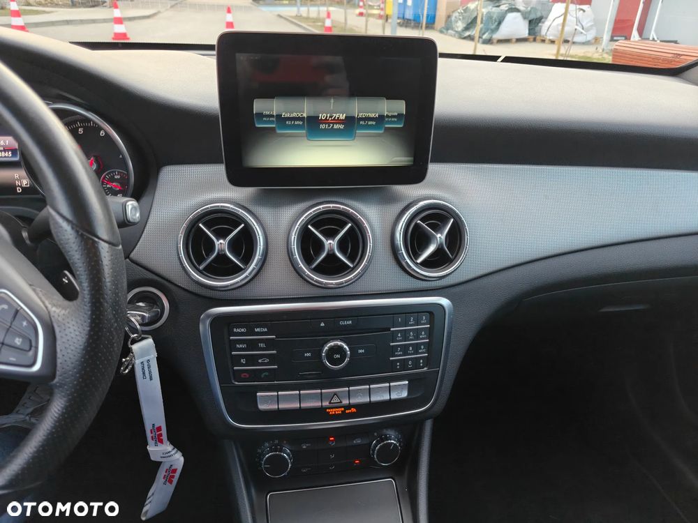 Mercedes-Benz CLA - 7