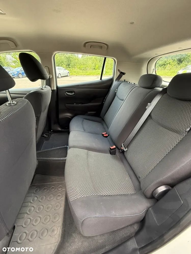 Nissan Leaf 30kWh Acenta - 13