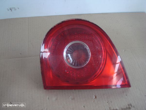 Farolim Stop Tampa Mala Dto Volkswagen Golf V (1K1) - 1