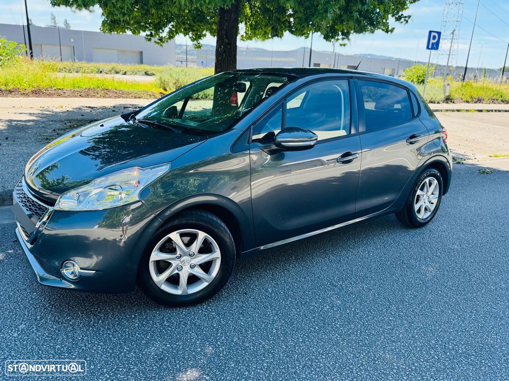Peugeot 208 1.4 HDi - 1