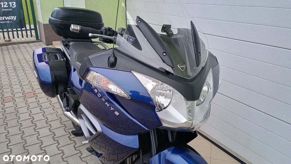 Triumph Trophy - 24