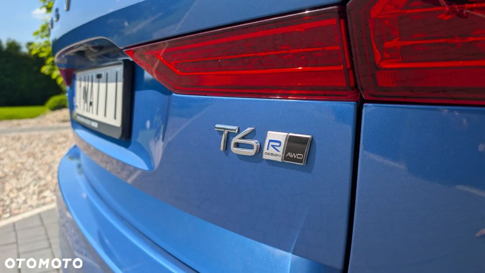 Volvo XC 60 T6 AWD R-Design - 2