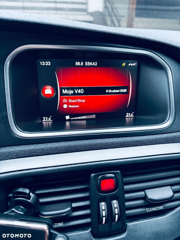 Volvo V40 D2 Momentum - 7