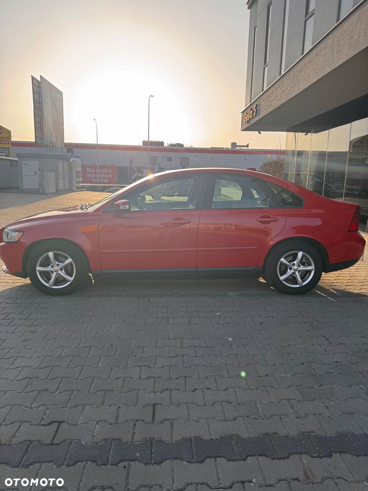 Volvo S40 1.6 - 8