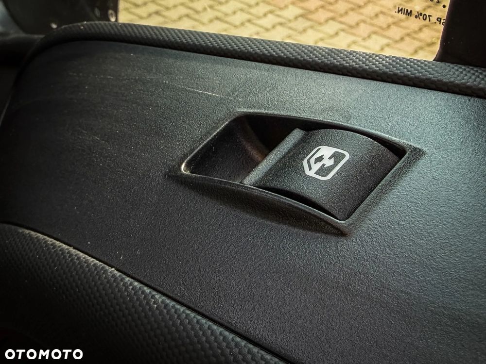 Iveco Daily 35S18HA8 - Autolaweta z VDI 3.0 Automat 180KM - Dostępne od ręki! GSC Gorzów! - 38