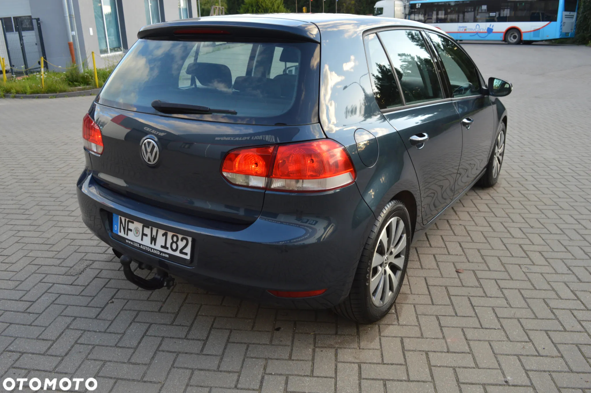 Volkswagen Golf 1.6 TDI DPF Comfortline - 9