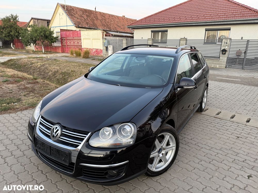 Volkswagen Golf - 1