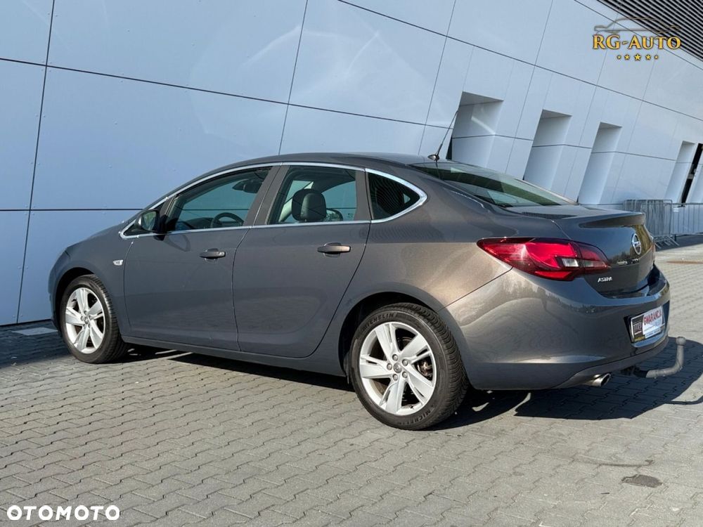 Opel Astra - 13