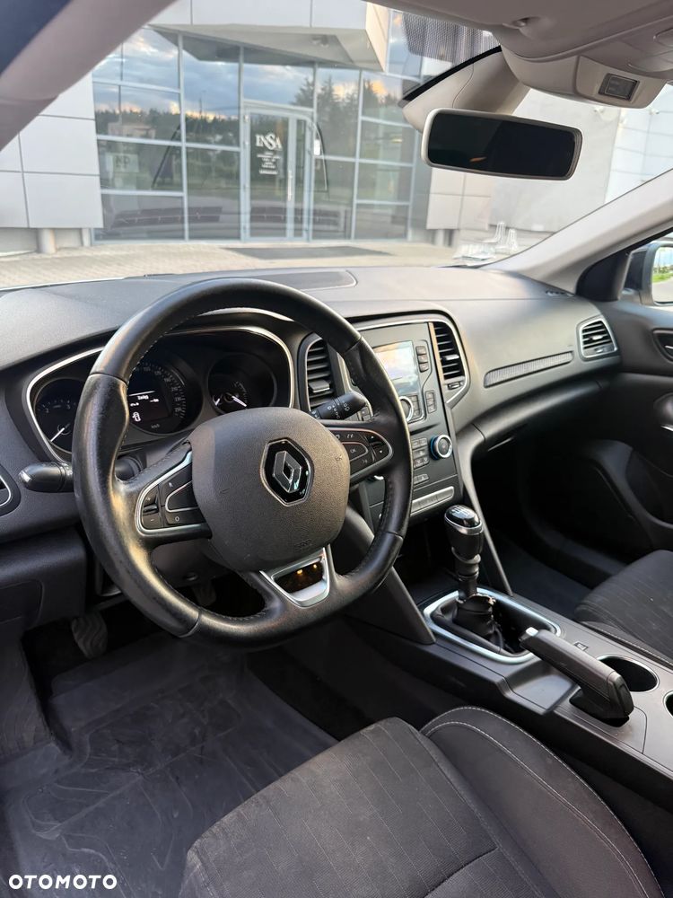 Renault Megane 1.5 Blue dCi Limited - 8