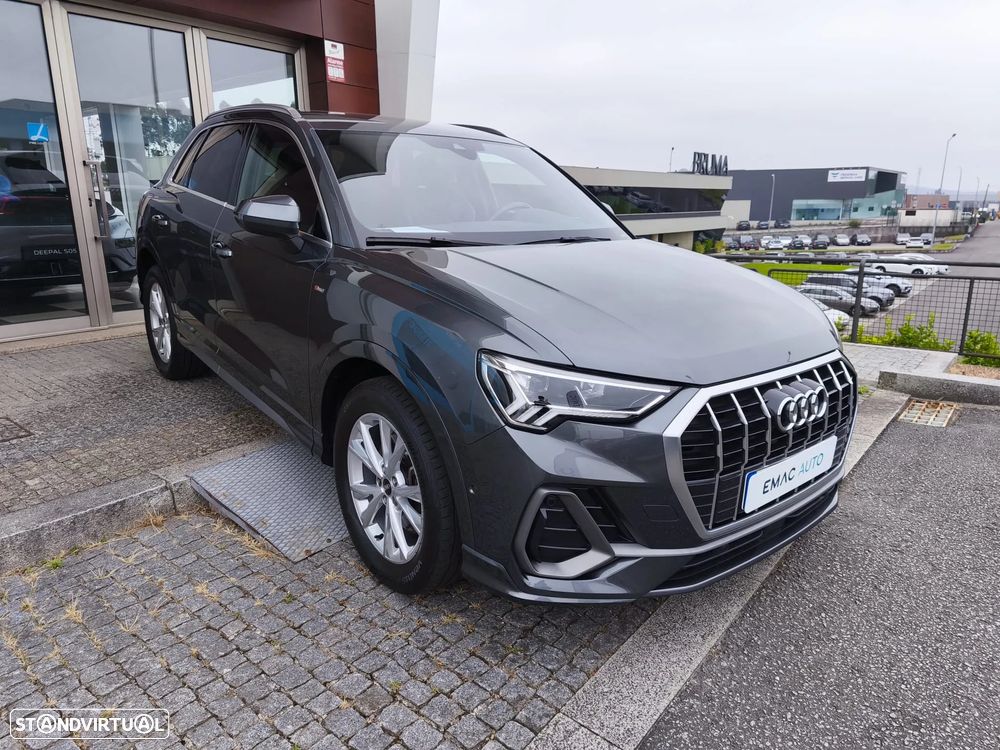 Audi Q3 45 TFSIe S line S tronic - 2