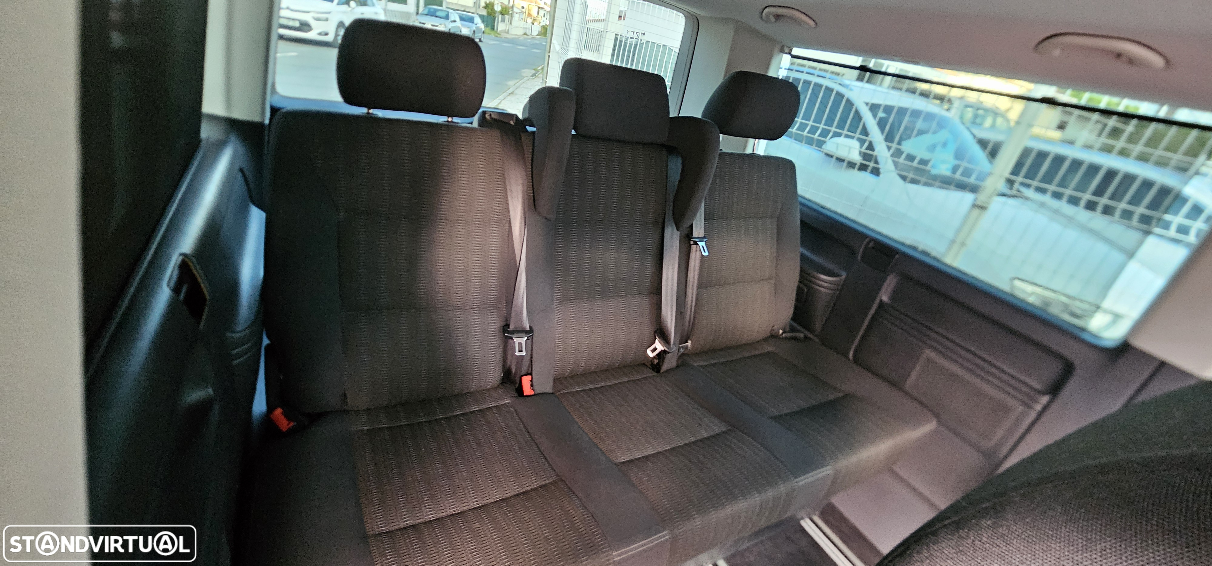 VW Multivan 2.0 TDi BM Longa Comfortline DSG - 11