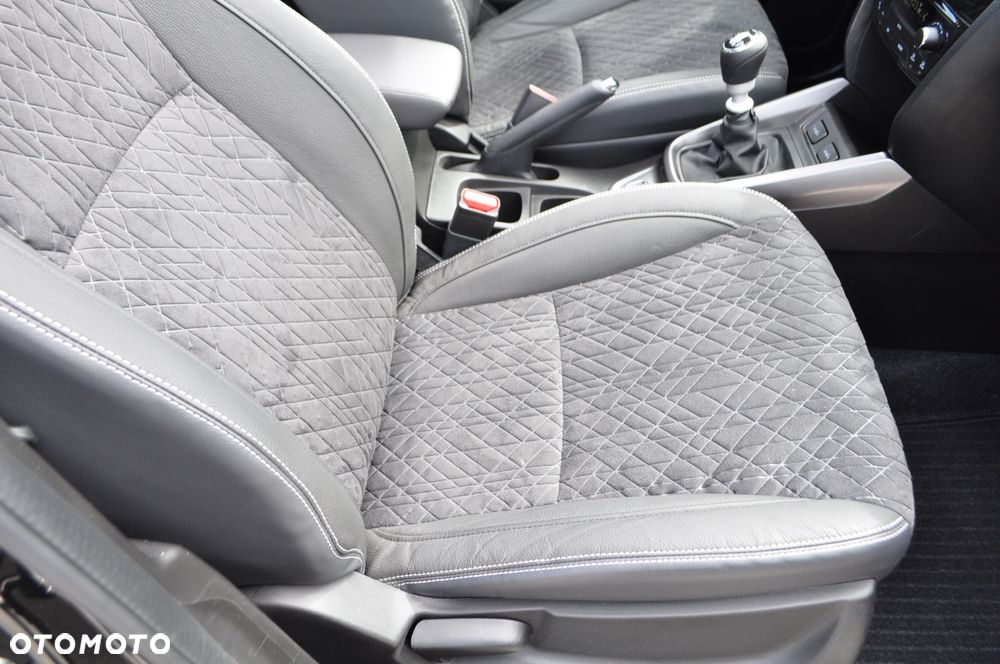 Suzuki Vitara 1.4 Boosterjet Hybrid Comfort+ - 31