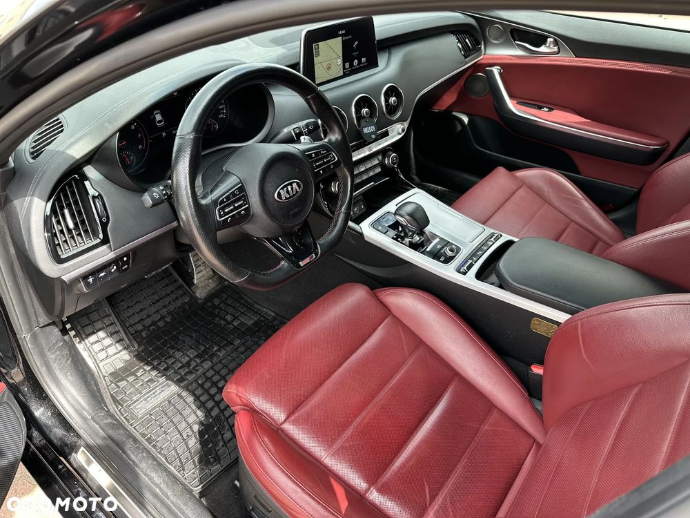 Kia Stinger 2.0 T-GDI GT Line - 10