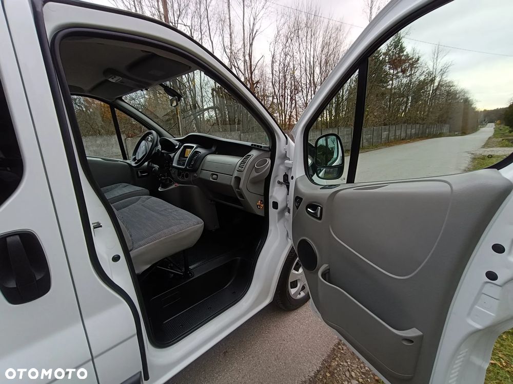 Renault Trafic Passenger L1H1 Expression - 29