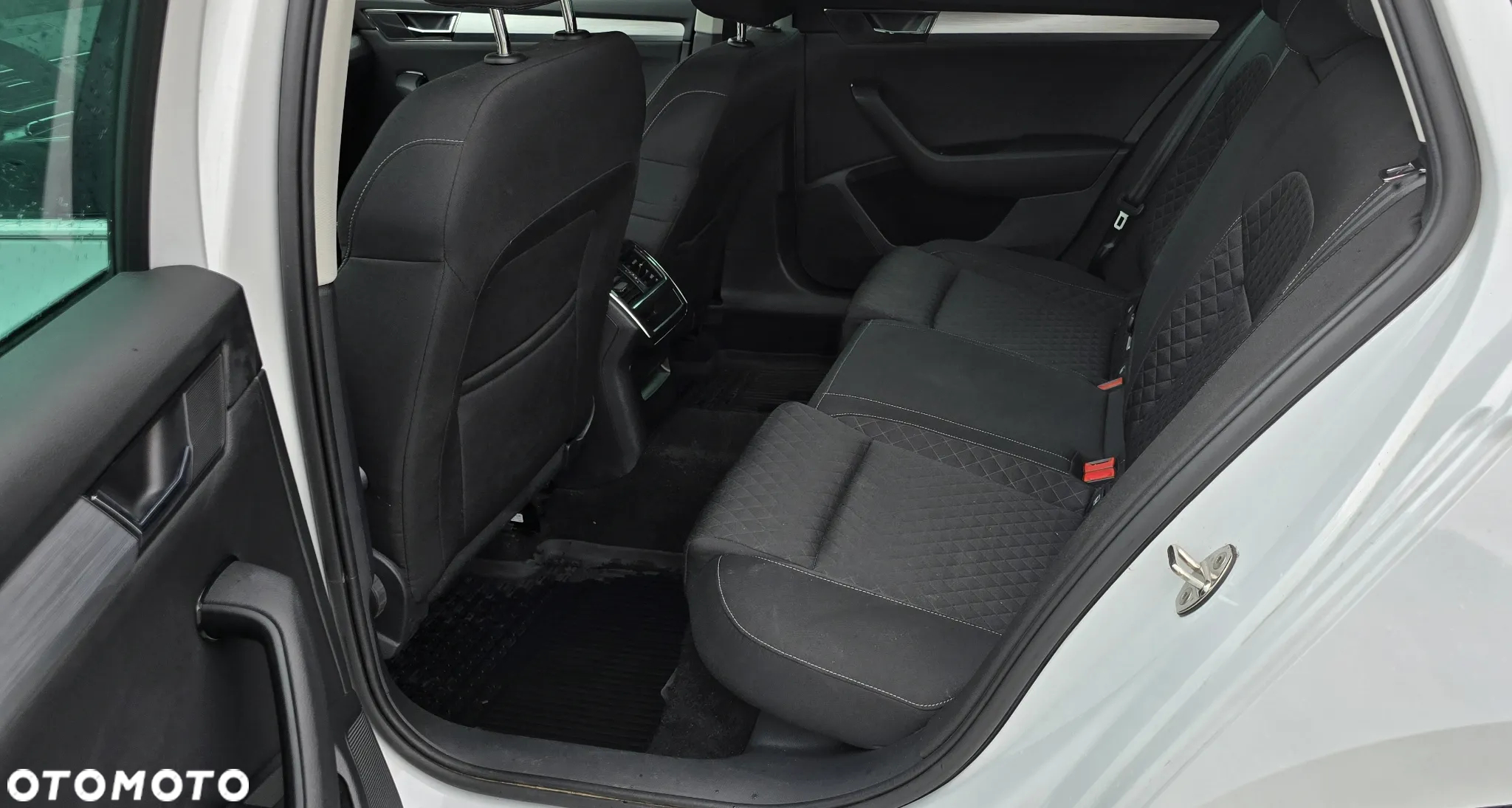 Skoda Superb 1.5 TSI Ambition DSG - 10