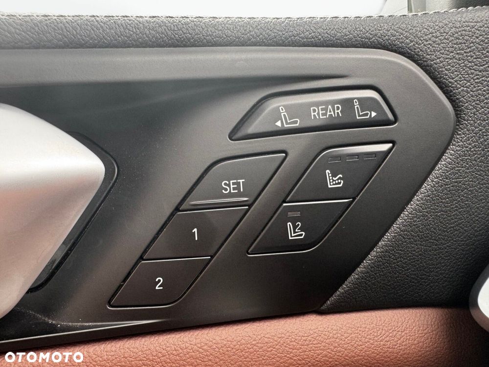 BMW X7 - 30