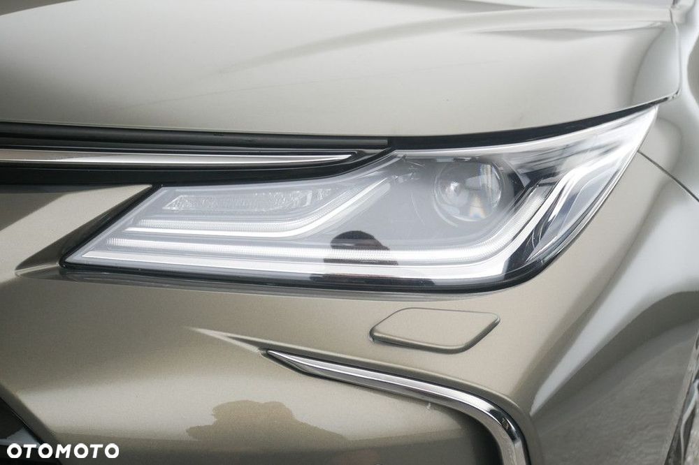Toyota Corolla 1.8 Hybrid Executive - 13