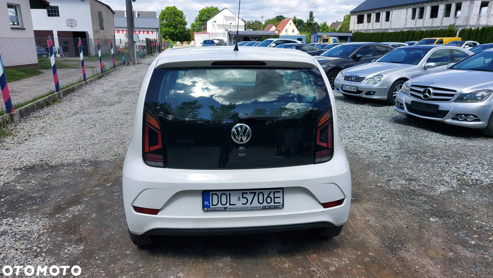 Volkswagen up! 1.0 beats - 7