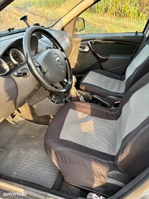 Dacia Duster dCi 110 FAP 4x4 Prestige - 7