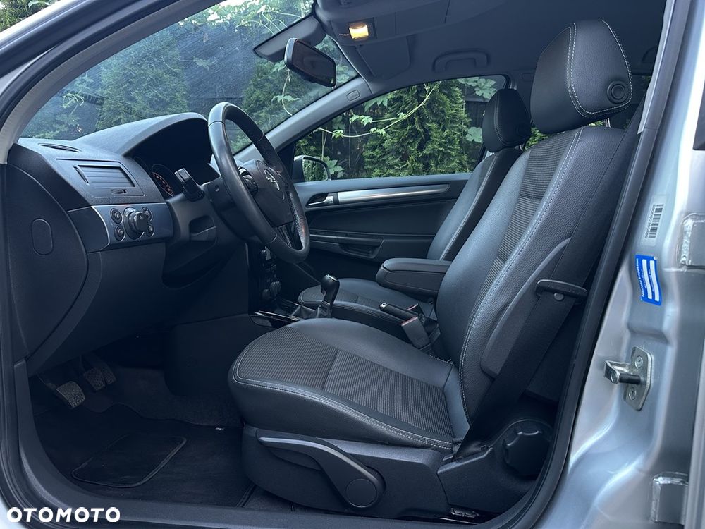 Opel Astra 1.6 Exklusiv - 22