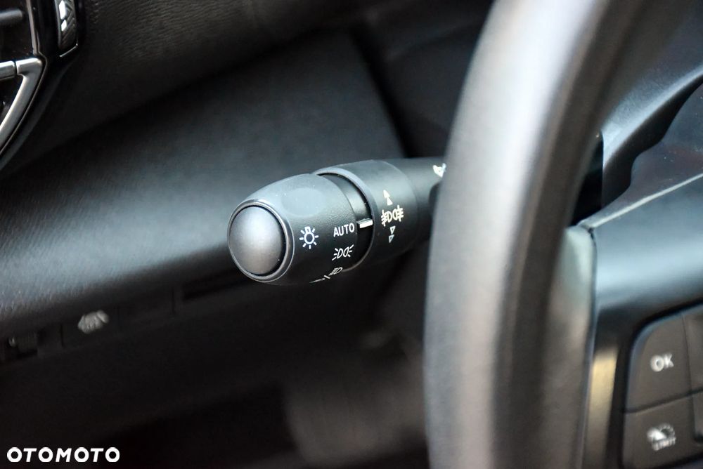 Citroën C4 BlueHDi 130 Stop&Start EAT8 FEEL PACK - 20