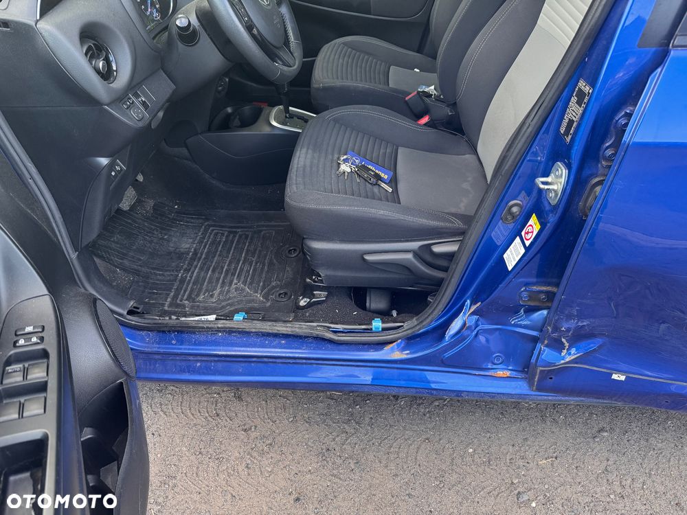 Toyota Yaris Hybrid 100 Premium - 8