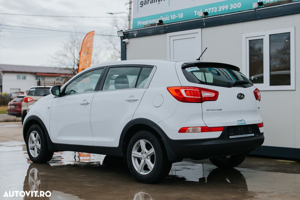 Kia Sportage 1.7 CRDI 2WD Attract - 6