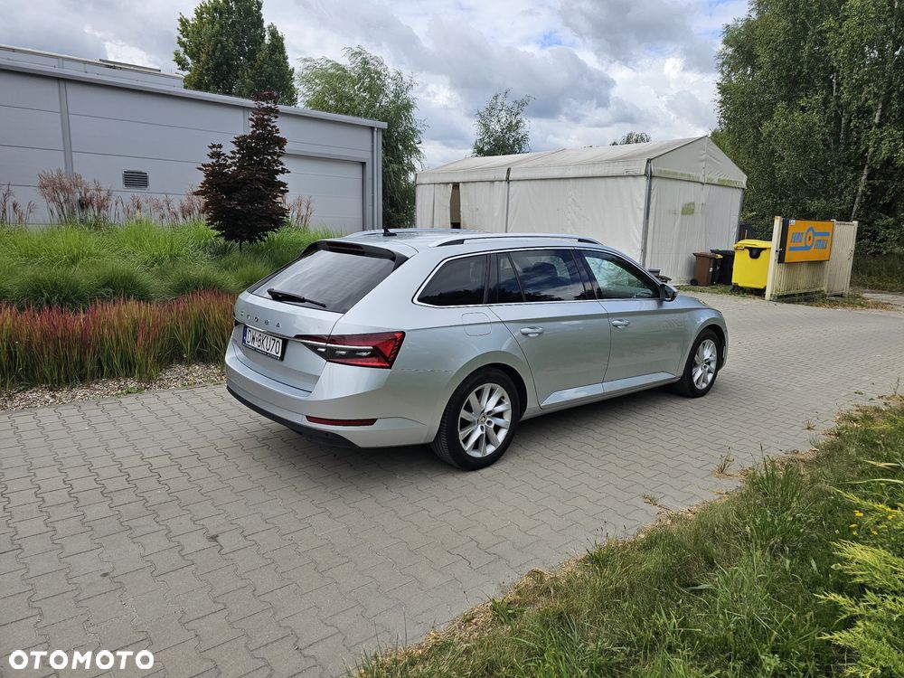 Skoda Superb 2.0 TDI Ambition - 4