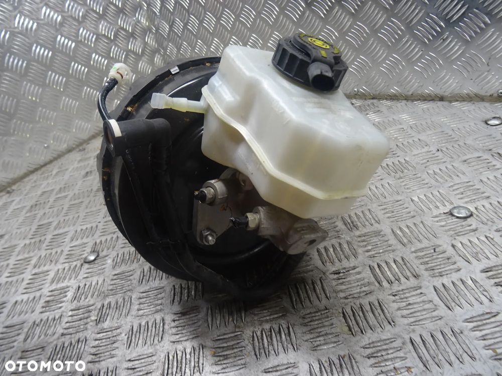 BMW E87 04-07 2.0B SERWO POMPA HAMULCOWA 6775929 - 4