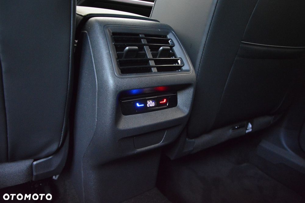 Volkswagen Tiguan 2.0 TDI R-Line Plus DSG - 22