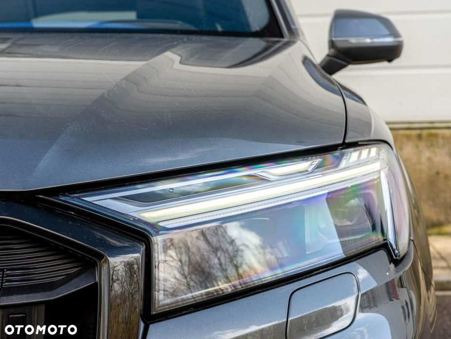 Audi Q7 - 10