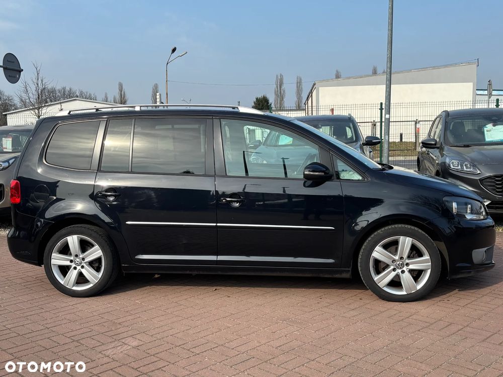 Volkswagen Touran 1.4 TSI MATCH - 10