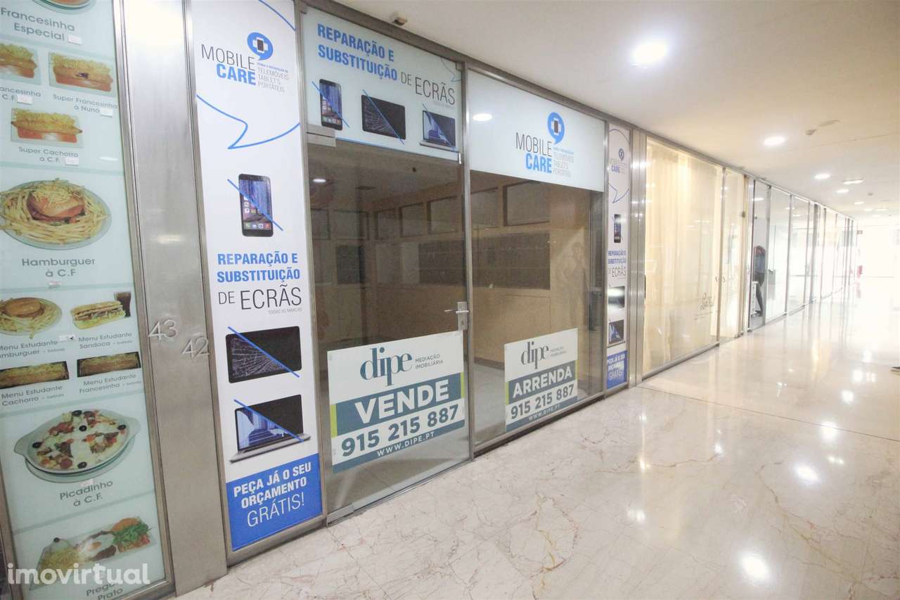 Loja no centro de Guimarães. - Grande imagem: 4/5