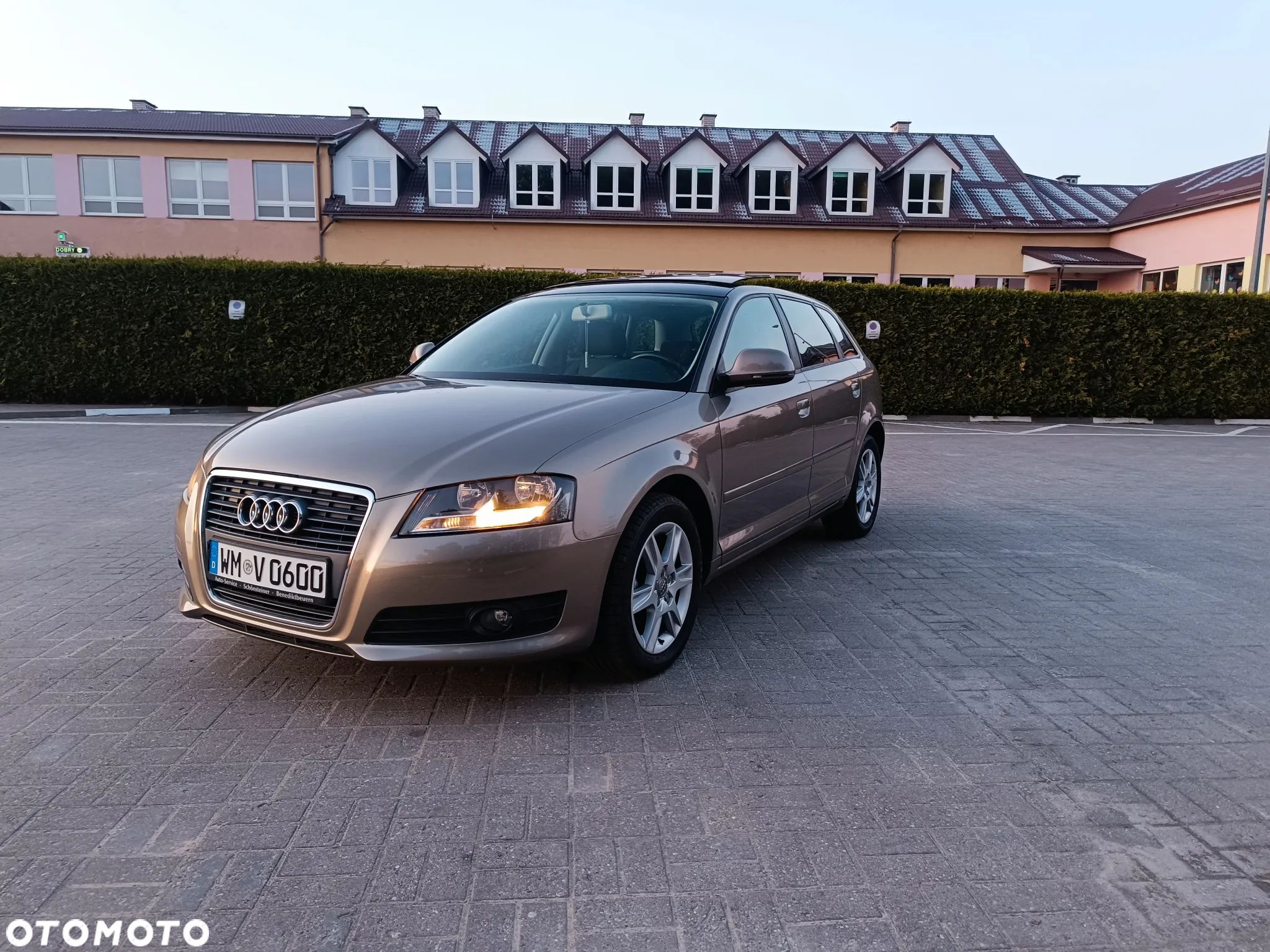 Audi A3 1.6 Ambiente - 1