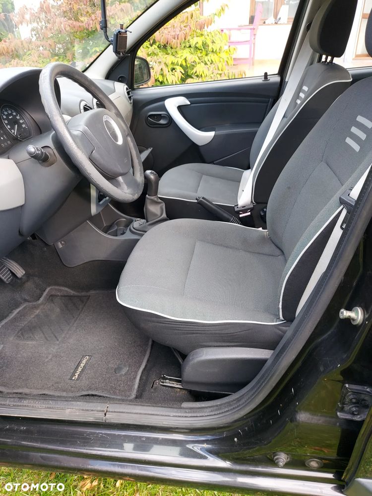 Dacia Sandero 2012 photo 5