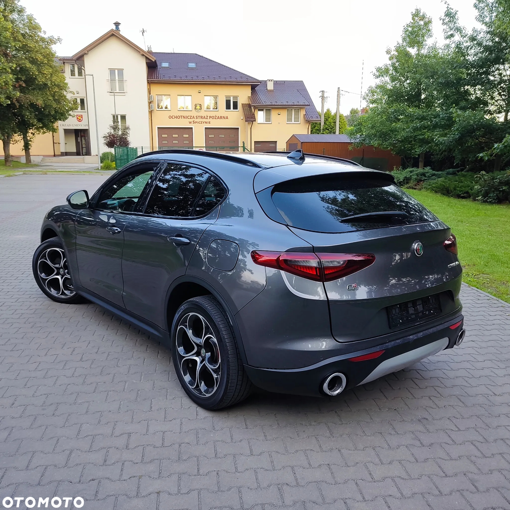 Alfa Romeo Stelvio 2.0 Turbo 16V AT8-Q4 Veloce Ti - 16
