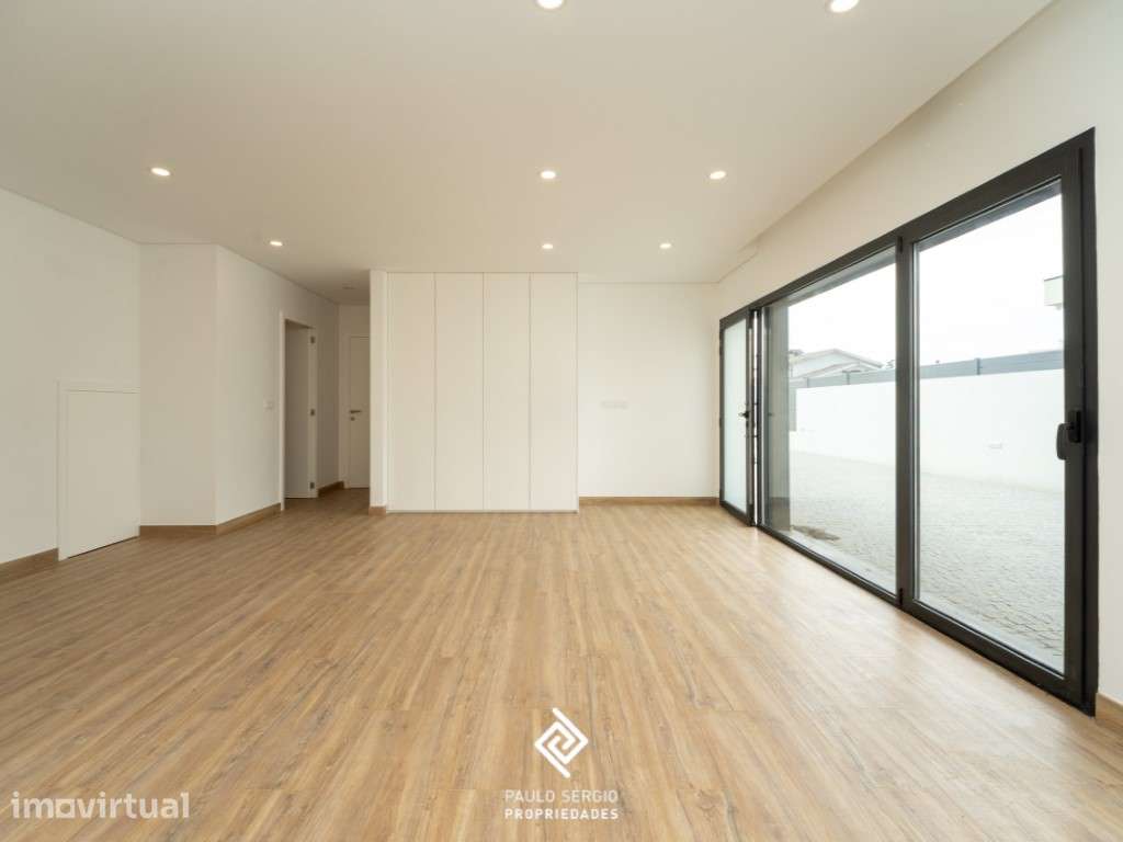 Andar de Moradia T2 Novo em Avintes, Vila Nova de Gaia - Grande imagem: 4/13