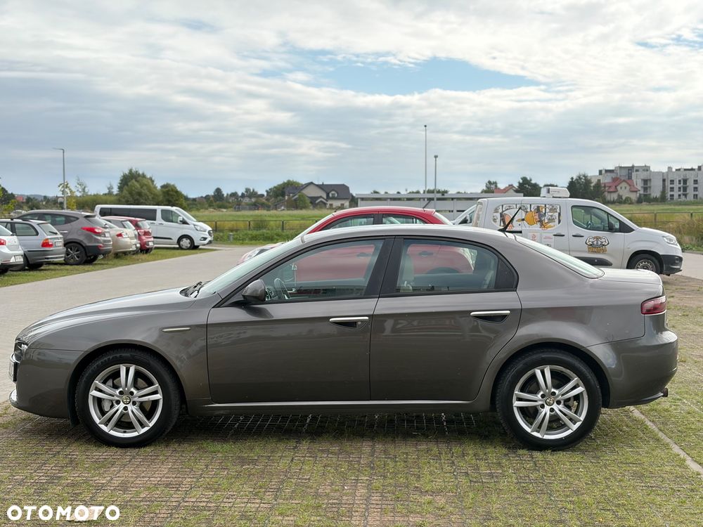Alfa Romeo 159 1.9 JTDM 16V DPF Distinctive - 4