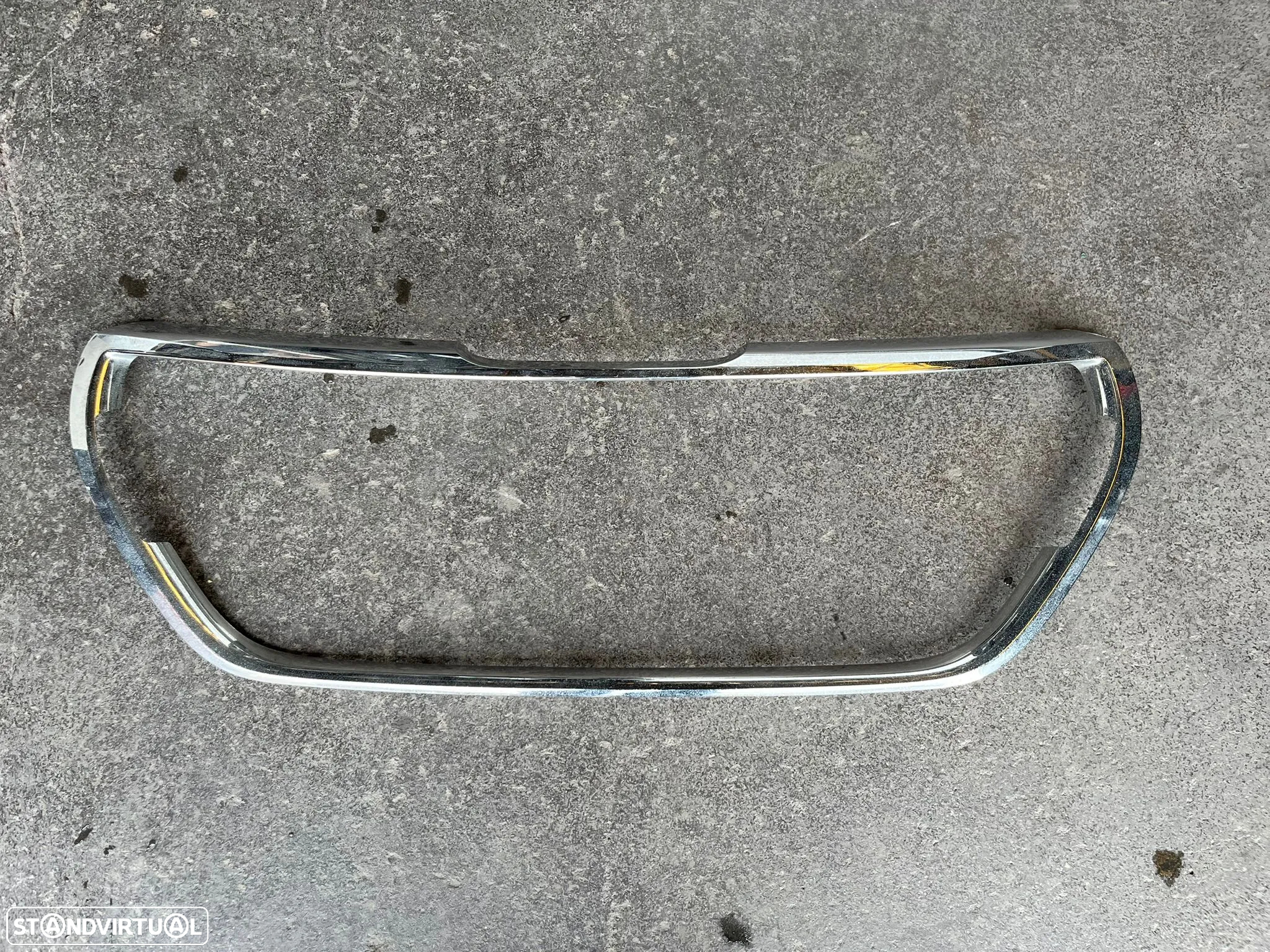 PEUGEOT 208 I CROMADO GRELHA PARA CHOQUES FRENTE - FR038 - 2