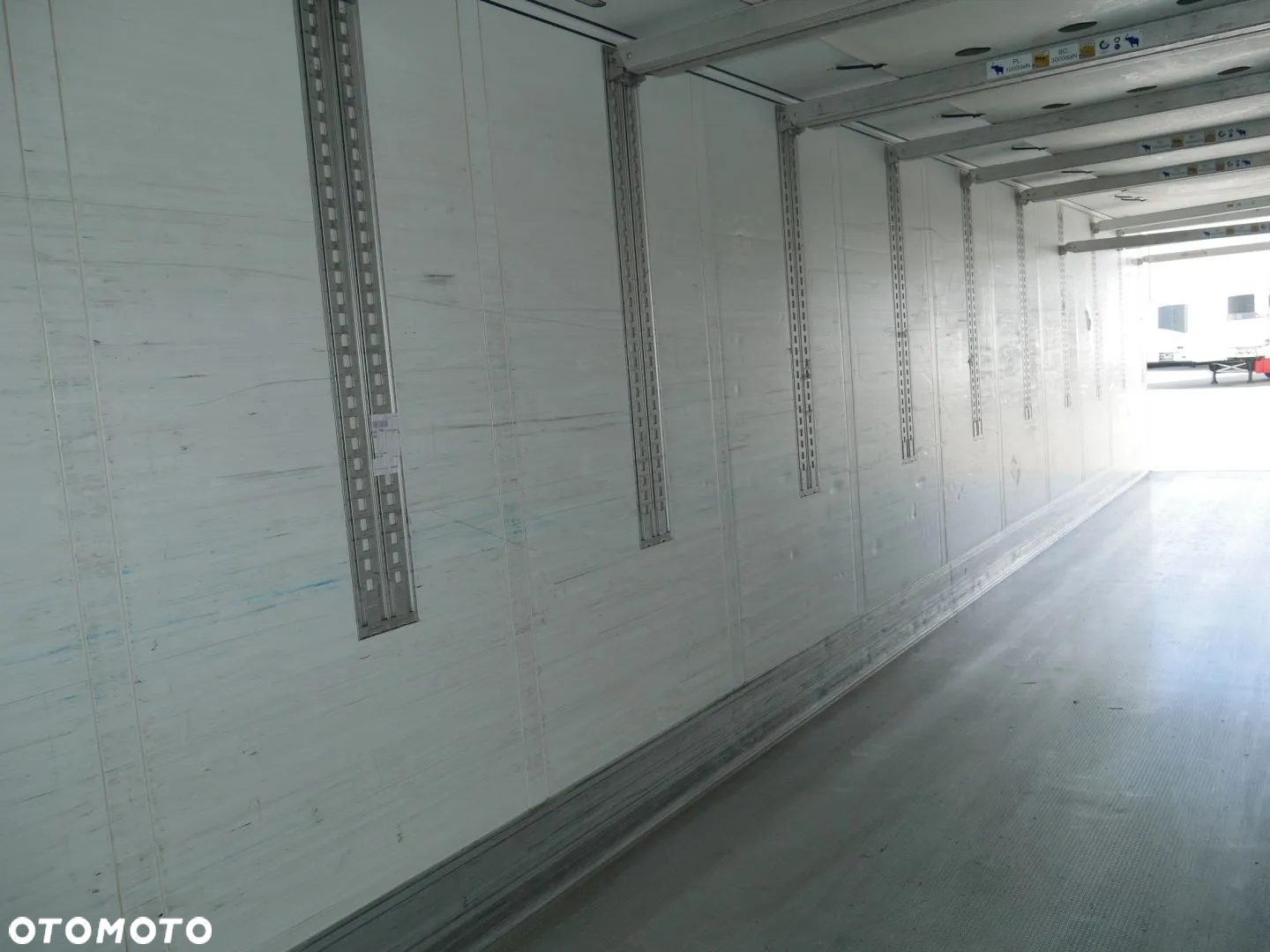 Schmitz Cargobull Chłodnia 60 / Doppelstock / Thermo King 300 / TIP 639985 - 18