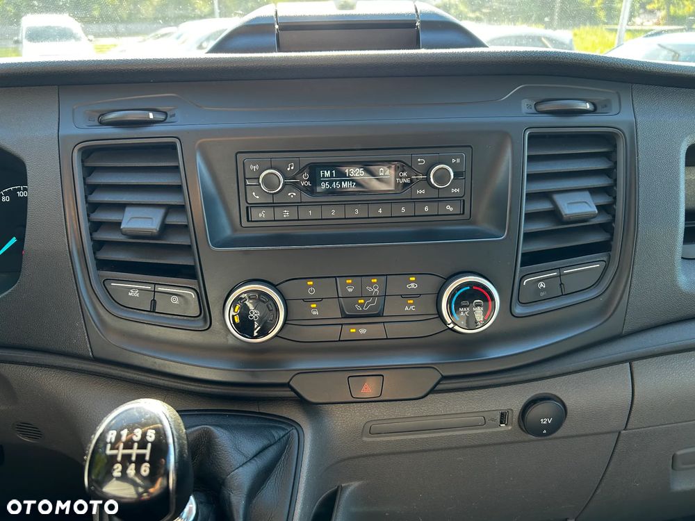 Ford Transit - 17