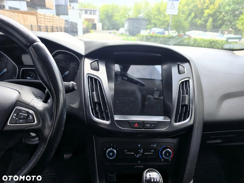Ford Focus 1.5 TDCi Trend - 17