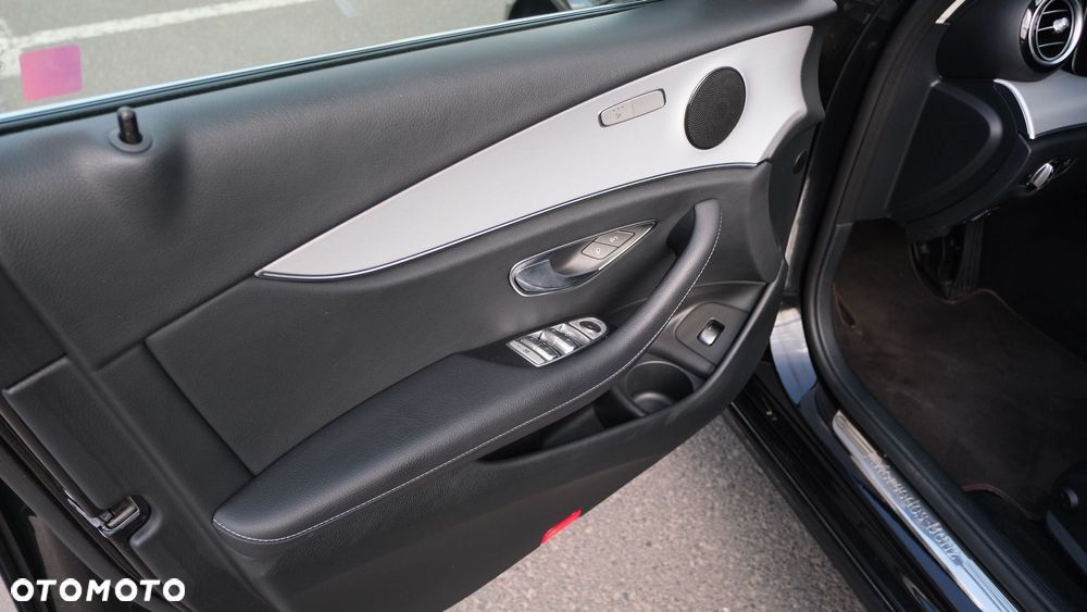 Mercedes-Benz Klasa E - 3