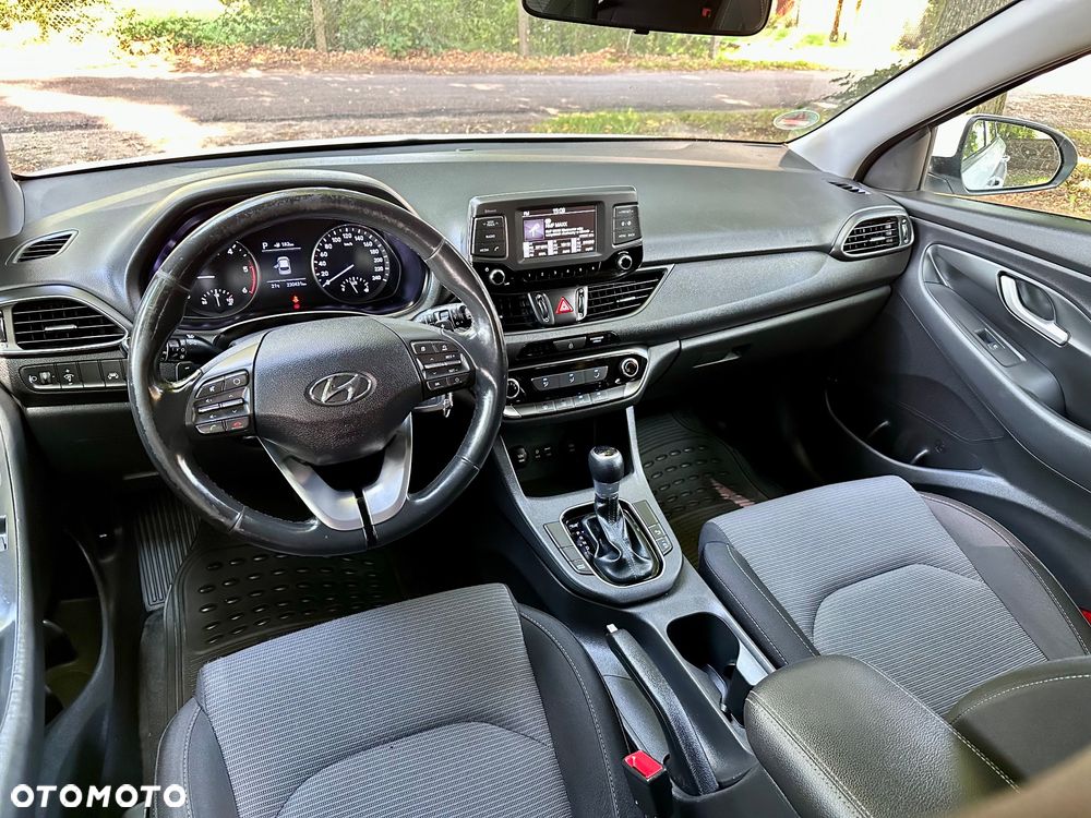 Hyundai i30 1.6 CRDI DCT Premium - 9