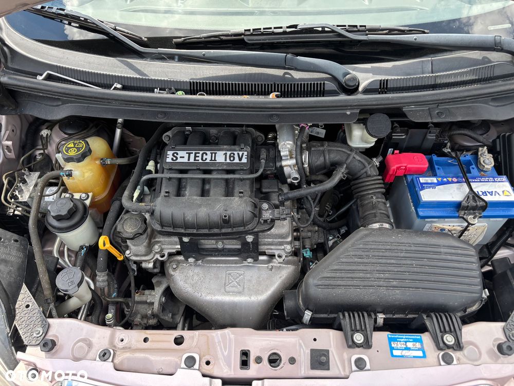 Chevrolet Spark 1.2 LT - 29